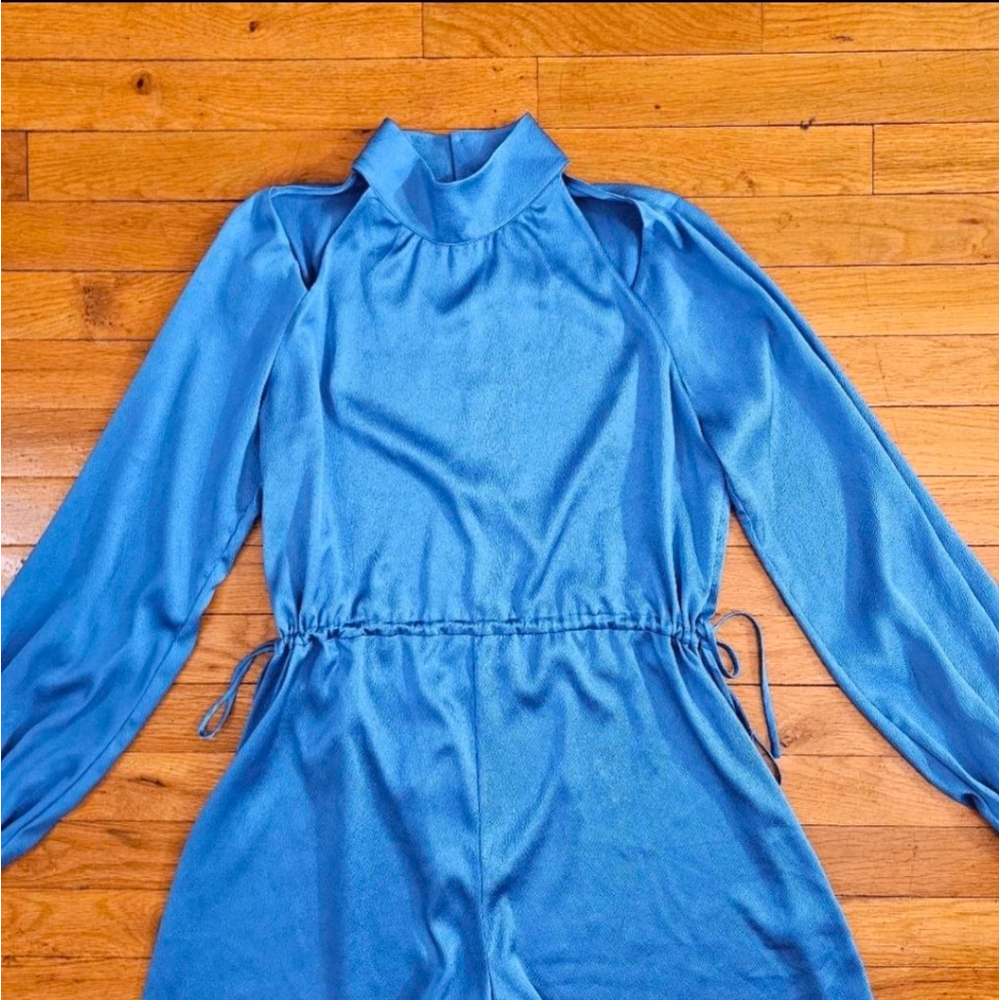 Alexis Blue Mock Neck Cutout Long Sleeve Romper Size Small - Picture 3 of 9